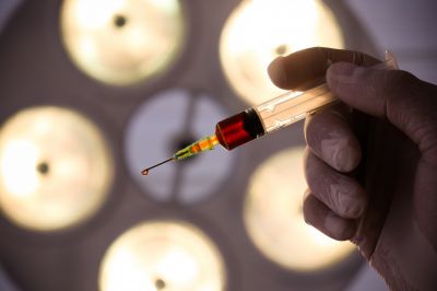 Эксперты указали на недостаток информации об испытаниях вакцин против COVID-19 Эксперты указали на недостаток информации об испытаниях вакцин против COVID-19