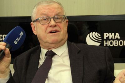 Николай Малышев заявил о превосходстве «Гам-КОВИД-Вак» над «ЭпиВакКороной» Николай Малышев заявил о превосходстве «Гам-КОВИД-Вак» над «ЭпиВакКороной»