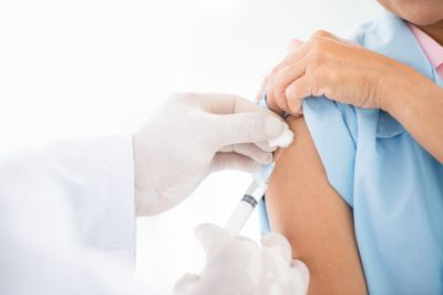 Правительственная комиссия одобрила включение вакцины от COVID-19 в календарь ппрививок Правительственная комиссия одобрила включение вакцины от COVID-19 в календарь ппрививок