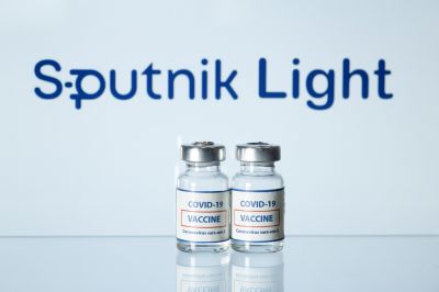 Произведенные в Южной Корее 10 млн доз «Спутника Лайт» ожидают одобрения РФПИ Произведенные в Южной Корее 10 млн доз «Спутника Лайт» ожидают одобрения РФПИ