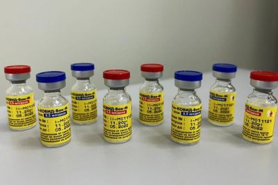 Вакцину от коронавируса для подростков введут в оборот после контроля качества Вакцину от коронавируса для подростков введут в оборот после контроля качества