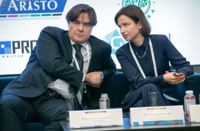 Закон об ограничении аптечных сетей может вступить в силу к концу этого года Закон об ограничении аптечных сетей может вступить в силу к концу этого года