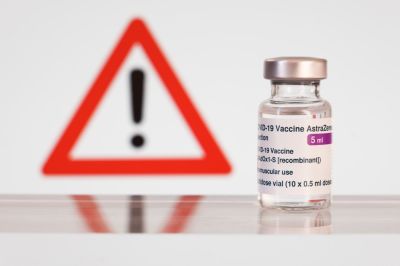 AstraZeneca выиграла дело по обвинению о сокрытии данных о вакцине против COVID-19 AstraZeneca выиграла дело по обвинению о сокрытии данных о вакцине против COVID-19