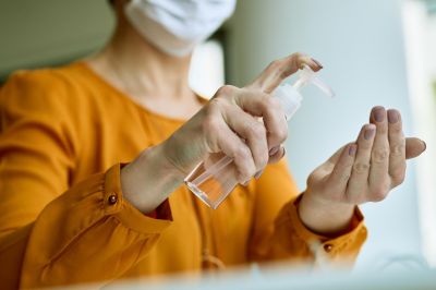 В перечень показателей для оценки работы госорганов по маркировке добавили антисептики