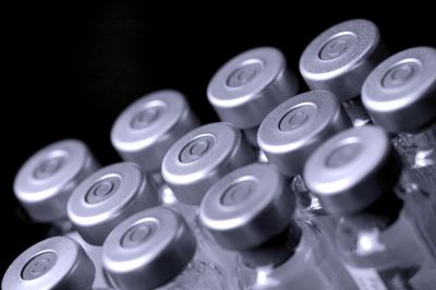 GSK подала в суд на Pfizer за нарушение патентных прав на вакцину против РСВ