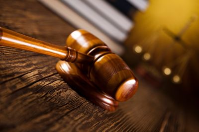 Суд разрешил спор &laquo;Магнита&raquo; и УФАС о предупредительной надписи в рекламе аптеки