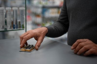 Минздрав возобновил работу комиссии по определению дефицитных лекарств на фоне санкций