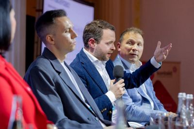 Фармкомпании призвали не хайповать на продвижении лекарств Фармкомпании призвали не хайповать на продвижении лекарств