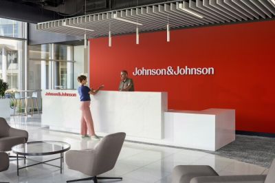 FDA отказало J&J в одобрении подкожной формы препарата от рака легкого