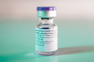 BioNTech выплатит 1,2 млрд долл. для урегулирования дела по вакцине от COVID-19
