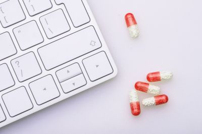 Маркетплейсы могут обязать показывать на первых позициях российские товары