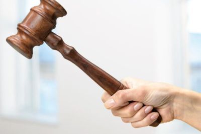 Верховный суд встал на сторону ФАС в споре с &laquo;АксельФарм&raquo;