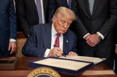 Фармкомпании США обязали указывать все побочные эффекты в рекламе лекарств
