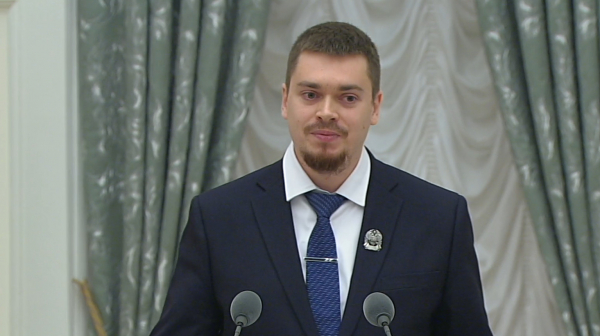 Президент РФ вручил премию за новые системы бактериального противовирусного иммунитета