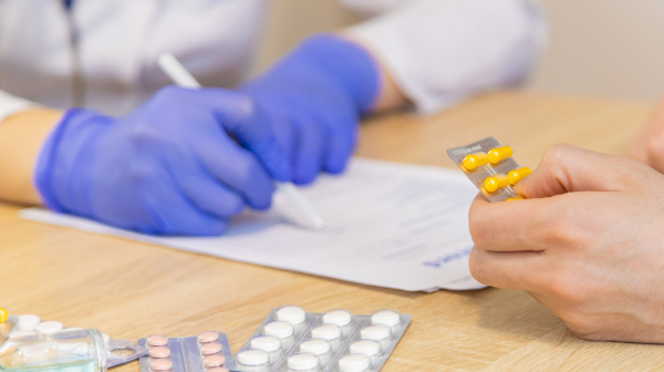 FDA выявило связь между стандартным лечением болезни Паркинсона и судорогами