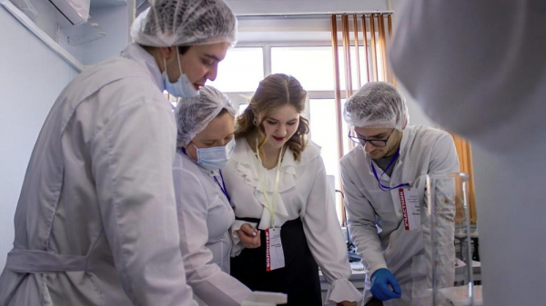&laquo;Р-Фарм&raquo; поддержал студенческую олимпиаду по фармацевтической разработке в Томске