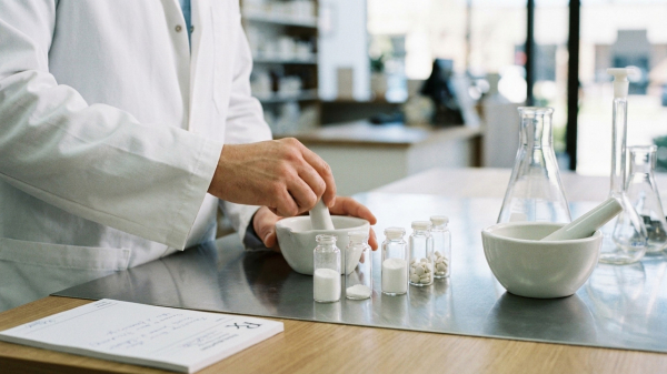 Комитет FDA выступил за изготовление в аптеках препаратов на основе четырех спорных пептидов