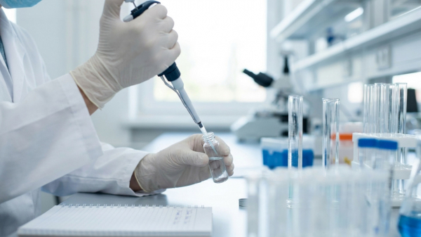 AstraZeneca исследует в России оригинальный препарат для лечения рака яичников
